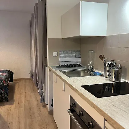 Apartment Agreable Studio Dans Au Calme *